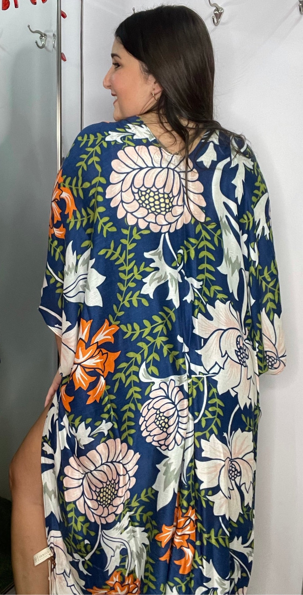 Kimono with Flowers and Leaves
