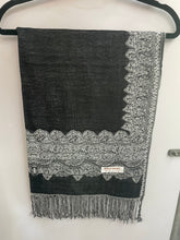 Load image into Gallery viewer, Scarf doble color Pashmina
